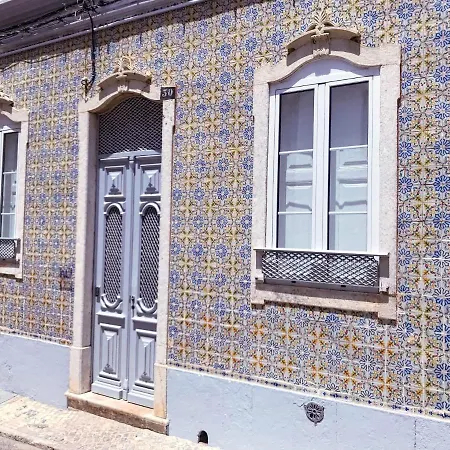 Blue Barqueta Apartment