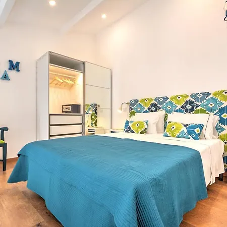 Blue Barqueta Apartment *
